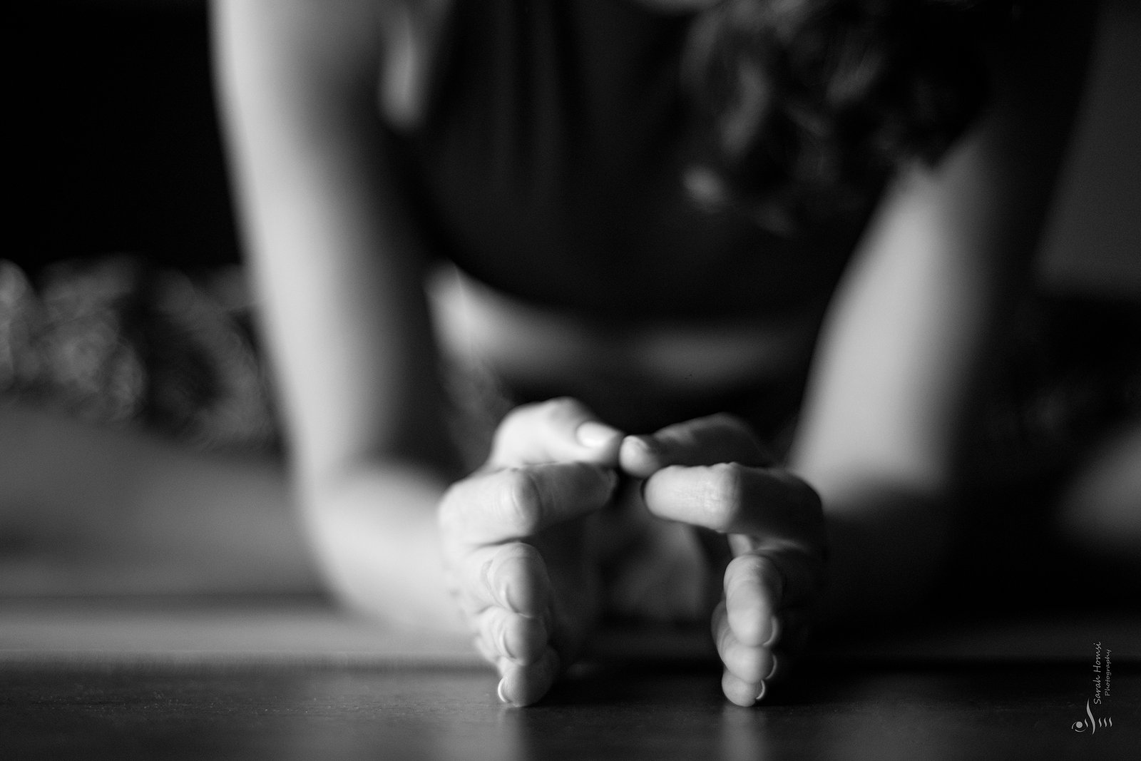 Serendipity-Dubai-Yoga-Poses-2021-08-26-Mudra